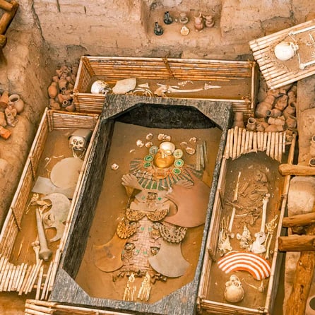 Sipan: The Lord of Sipan's Tomb 