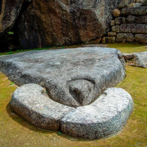 Blog-Machu-Picchu-Temple-of-the-Condor-2