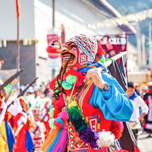 Danzante de fiesta del Señor de Torrechayoc