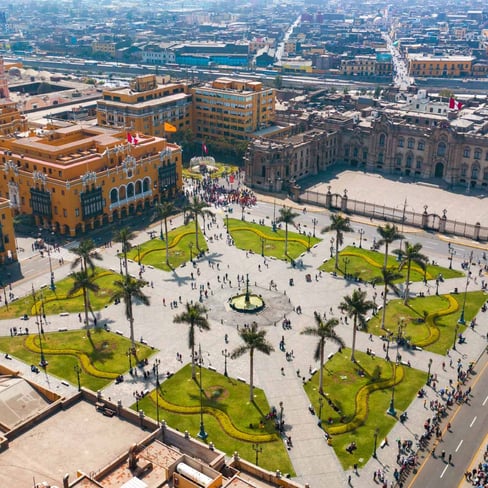 Imágenes de la Plaza de Armas de Lima