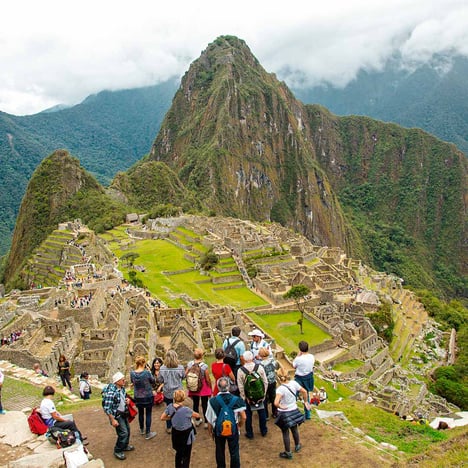 Machu-Picchu-tour-guide-cost-3