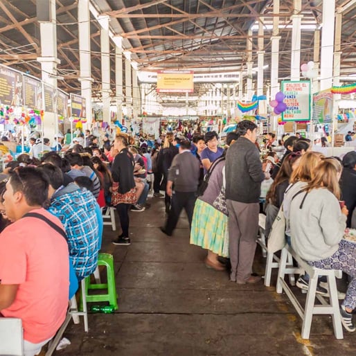 Mercado Central de San Pedro con mucha gente