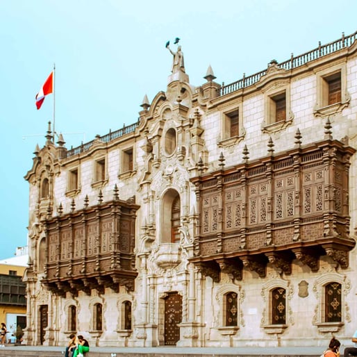 Palacio-de-Gobierno-del-Perú