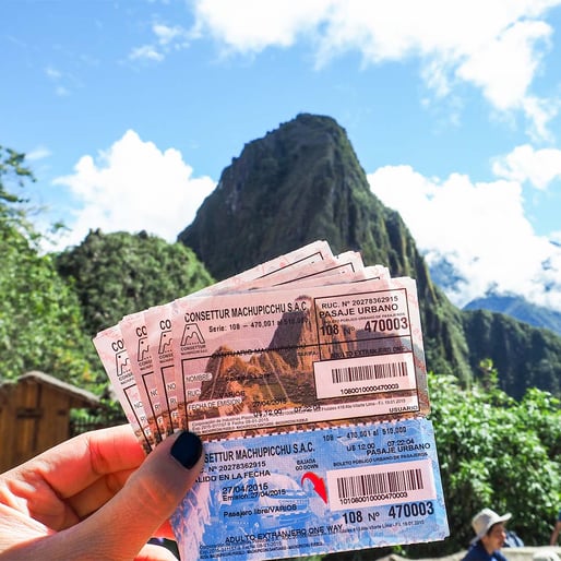 boletos frente a Machu Picchu